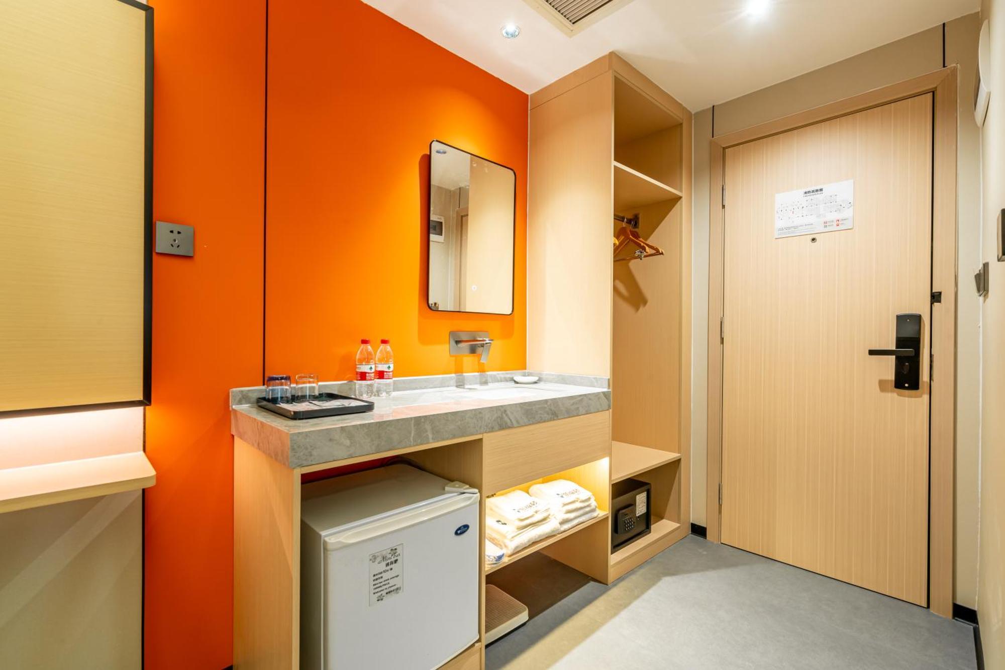 Waifiden Hotel -Former Tokai Hotel - Xiaobei Metro Station - During The Canton Fair, There Will Be Shuttle Buses For Transportation Back And Forth Ngoại thất bức ảnh